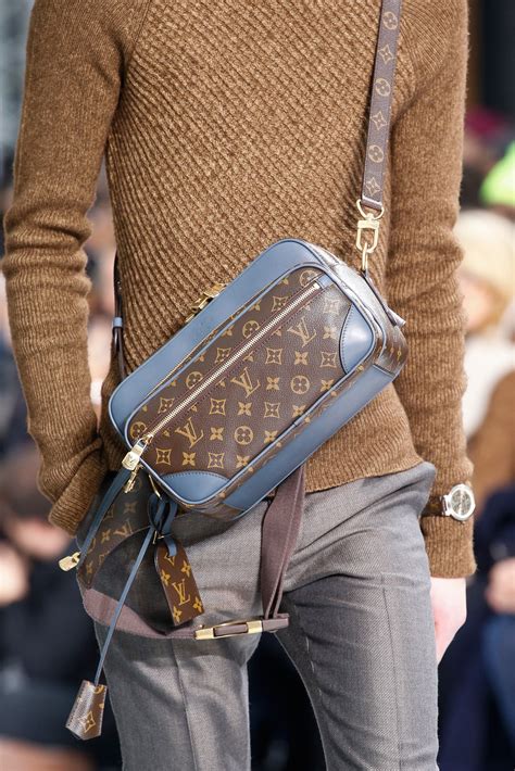 luis vuitton men's bags.